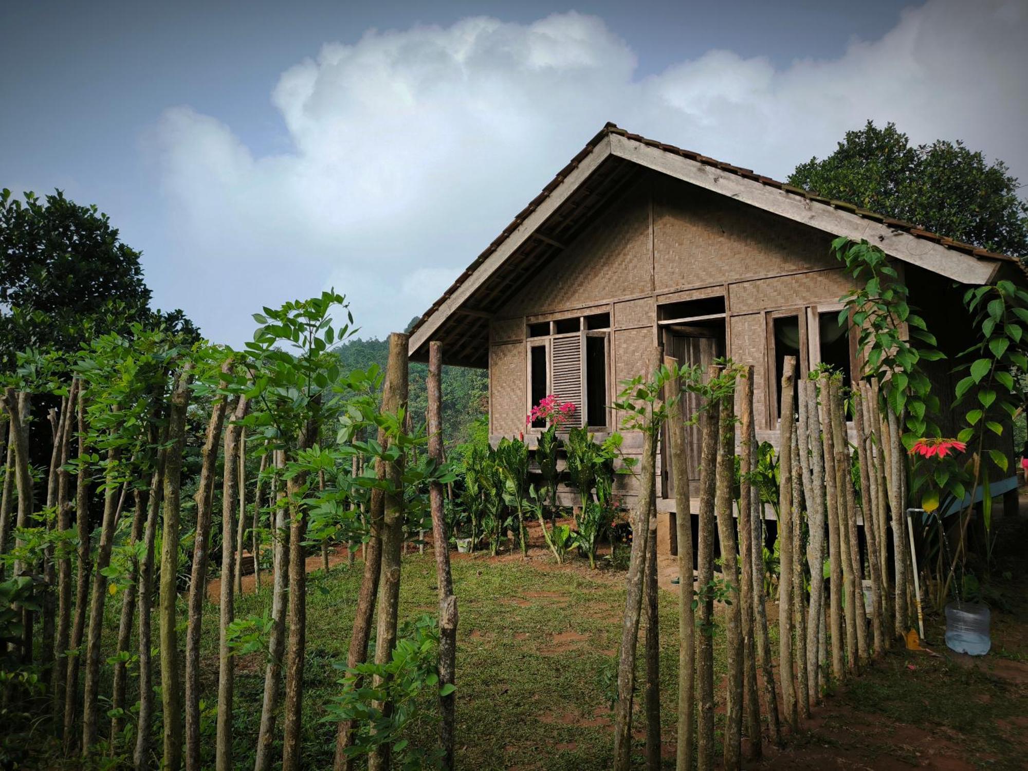 Manangel Farm stay *
